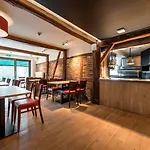 Le Fournil Otel Redu