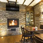 Otel Le Fournil 3*