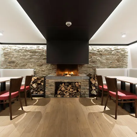 فندق Le Fournil 3*