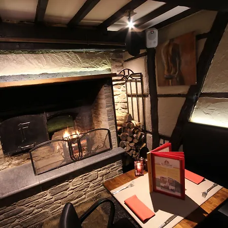 호텔 Le Fournil 3*